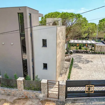 Amfora Villa *